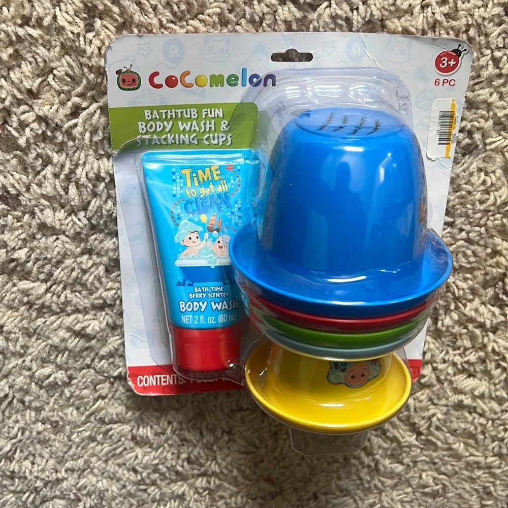 BNWT Cocomelon Bathtub Fun Body Wash & Stacking Cups for ages 3 & up!